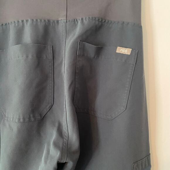 FIGS Charcoal Gray Yola Scrub Pants Straight Leg Women's size XS Maternity - Picture 7 of 10